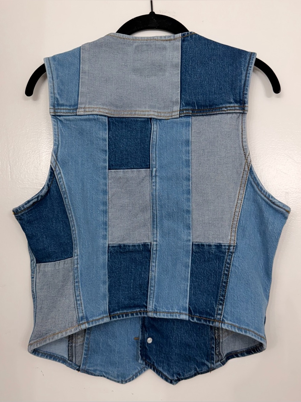 Wrangler x Lainey Wilson Patchwork Denim Vest Blue Size Medium - Picture 5 of 11